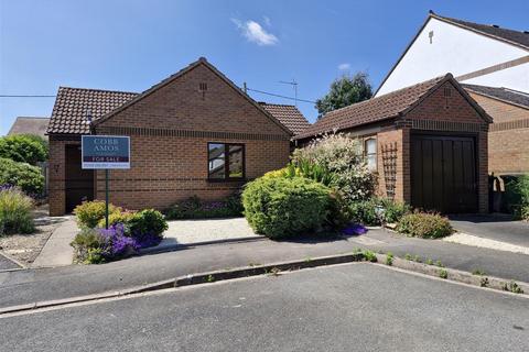 Walton Close, Hereford 2 bed detached bungalow for sale