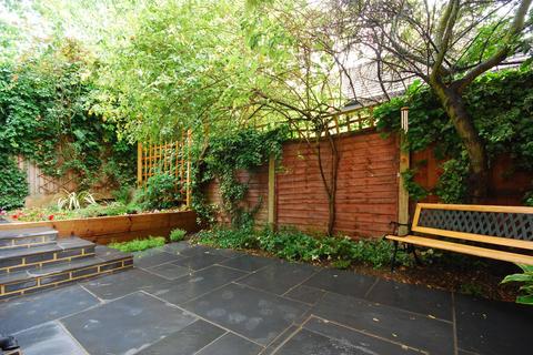 Mount Ephraim Road, Streatham Hill... 1 bed flat for sale