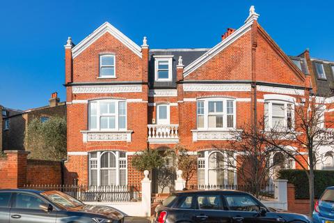Stokenchurch Street, Fulham, SW6 6 bed semi