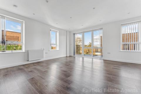 Thompson House, South Oxhey 2 bed flat for sale