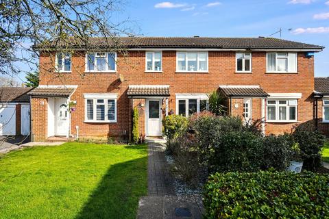 Finglesham Court, Maidstone, ME15 3 bed terraced house for sale