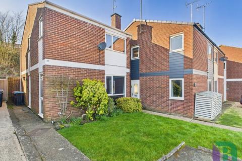 Frensham Drive, Milton Keynes MK2 3 bed detached house for sale
