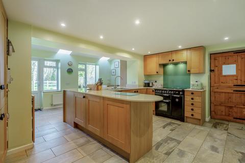 The Derry, Ashton Keynes, Swindon... 3 bed semi