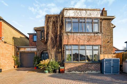 Kingston upon Thames,  Surrey,  KT5 5 bed detached house for sale