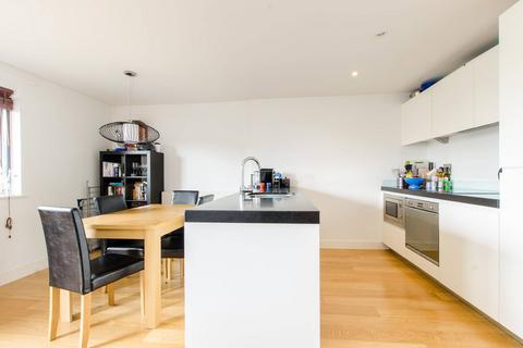 Rothsay Street, London Bridge... 2 bed flat for sale