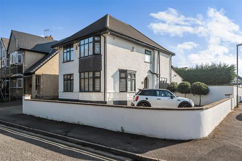Ellsbridge Close, Keynsham, Bristol 4 bed detached house for sale