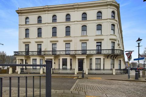 Cambridge Terrace, Dover 2 bed apartment for sale