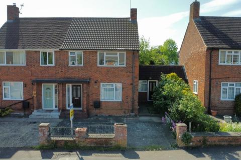 Rudbeck Avenue, Melton Mowbray 3 bed semi
