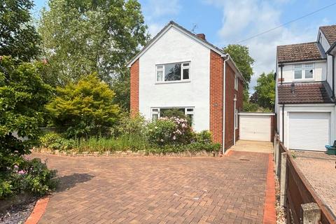 Kenilworth Avenue, Gloucester 3 bed detached house for sale
