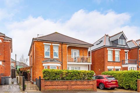 Beresford Road, Southbourne, BH6 3 bed apartment for sale