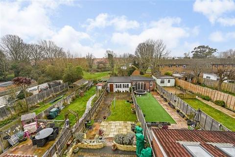 Grove Road, Portsmouth PO6 3 bed terraced house for sale