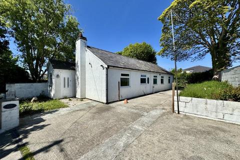 2 bedroom semi-detached bungalow for sale