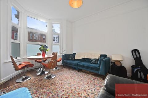 Tunley Road, London 2 bed flat for sale