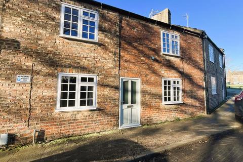St. James Green, Thirsk 2 bed terraced house for sale