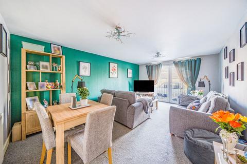 Manor Road, Selsey, PO20 2 bed ground floor flat for sale