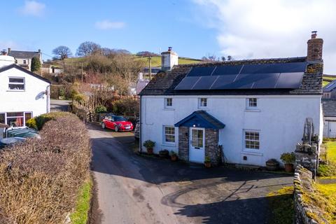 2 bedroom detached house for sale