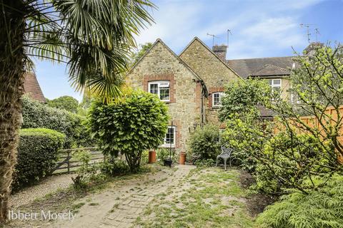 Broadham Green Road, Broadham Green RH8 3 bed semi