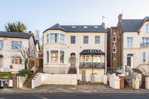 Norwood Road, Herne Hill, London, SE24 2 bed flat for sale