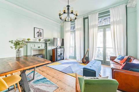 Norwood Road, Herne Hill, London, SE24 2 bed flat for sale