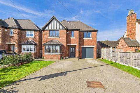 Dumore Hay Lane, Lichfield 4 bed detached house for sale