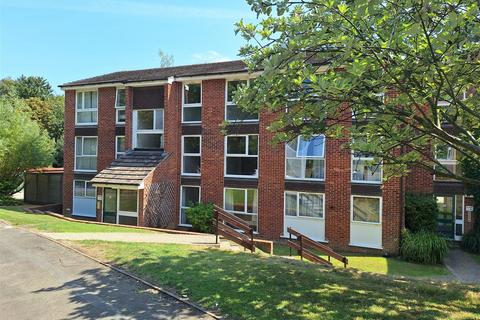 Trafalgar Court, Southcote Road, Reading 2 bed flat for sale