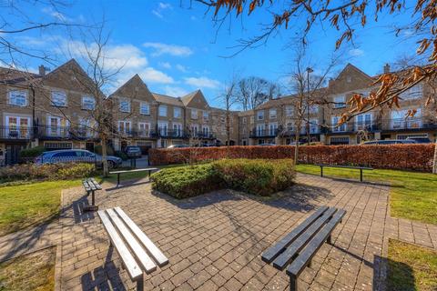 31 Bluecoat Rise, Brincliffe, Sheffield 2 bed flat for sale