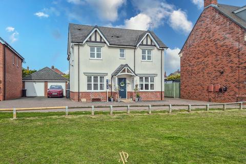 Yeoman Close, Hinckley, LE10 4 bed detached house for sale
