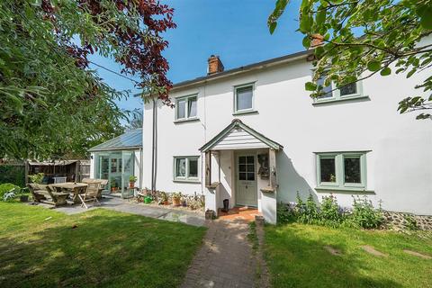 High Street, Salisbury SP3 4 bed detached house for sale