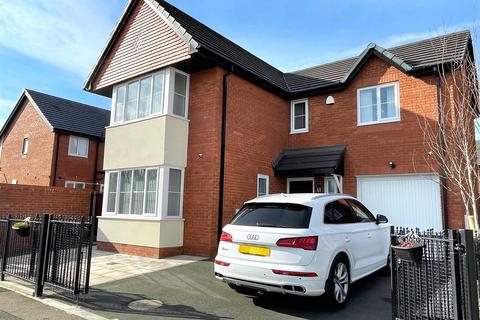 Brookbank, Leigh 4 bed detached house for sale