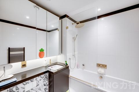 Greenwich Peninsula, SE10 3 bed apartment for sale
