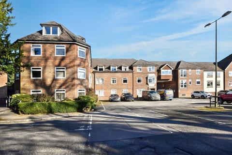 Market Square, Alton, Hampshire, GU34 1 bed retirement property for sale