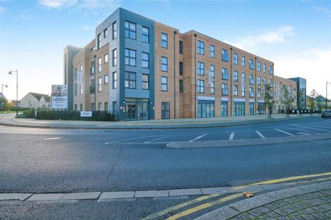 Uplands Place, High Street, Great... 2 bed apartment for sale