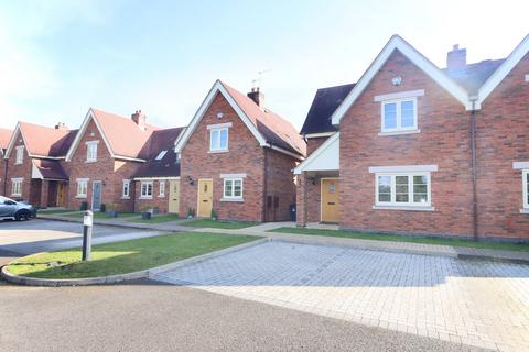 St Cassian's Way, Chaddesley Corbett... 3 bed semi