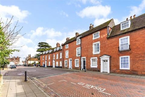 Westgate, Chichester, West Sussex, PO19 2 bed terraced house for sale