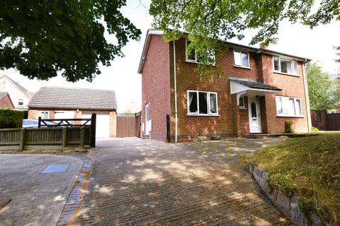 Gainsborough Road, Winthorpe, Newark 3 bed detached house for sale