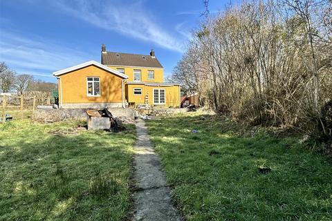 Cefneithin Road, Gorslas, Llanelli 3 bed detached house for sale