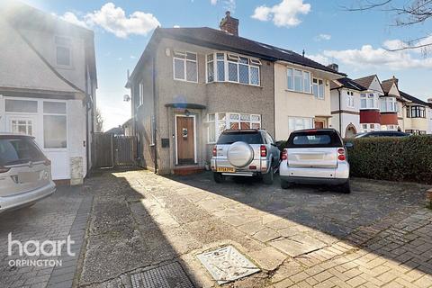 Bark Hart Road, Orpington 3 bed semi