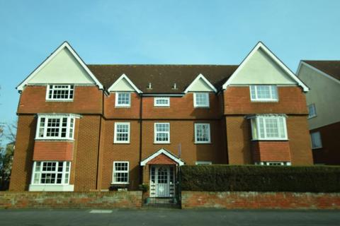 10 Holbeck Hill, Scarborough YO11 2 bed flat for sale