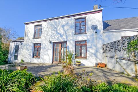 Trenowah Road, St. Austell, Cornwall... 2 bed cottage for sale