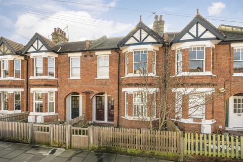 Godstone Road, St Margarets TW1 2 bed flat for sale