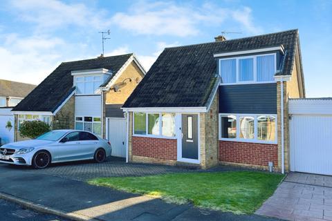 Alexandra Drive, Beverley,  HU17 8PG 4 bed link detached house for sale