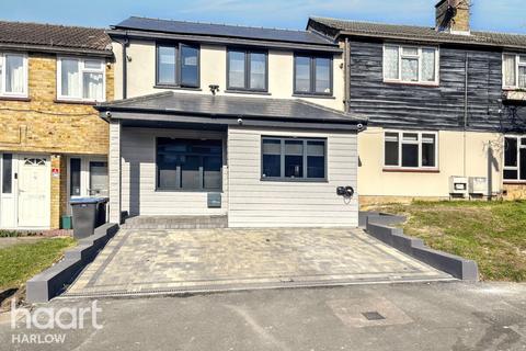 Ram Gorse, Harlow 3 bed terraced house for sale