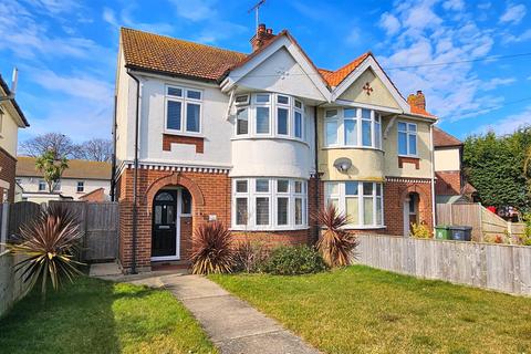 Middleton Road, Gorleston, Great... 3 bed house for sale