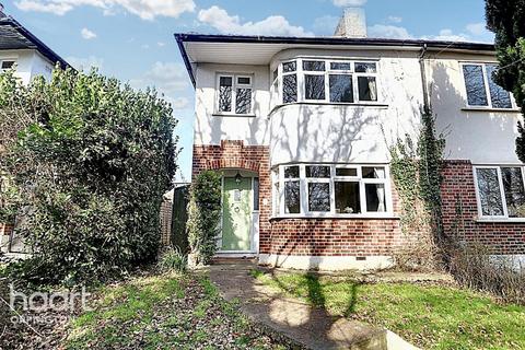 Farnborough Common, Orpington 3 bed semi