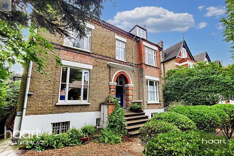 Anerley Park, LONDON 2 bed flat for sale