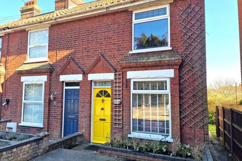 London Road, Beccles 3 bed end of terrace house for sale