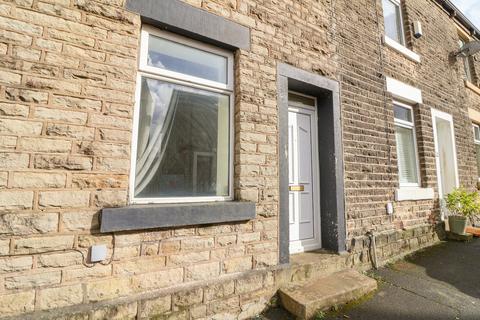 Hadfield Place, Derbyshire SK13 2 bed end of terrace house for sale
