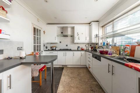 Kelvin Crescent, Harrow Weald... 3 bed detached house for sale