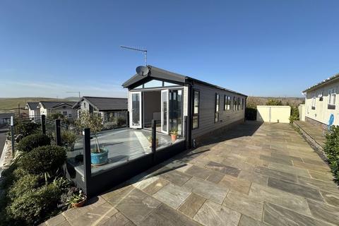 Osmington Hill, Weymouth 2 bed bungalow for sale