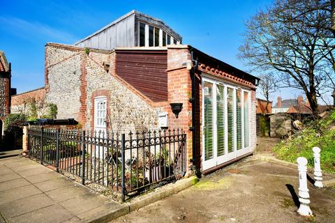 The Croft, Cromer, NR27 1 bed cottage for sale